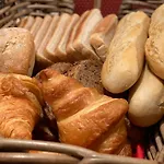 Hostellerie Dispa Hotell