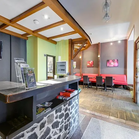 Hotel Maison Dispa - 10 Ch Ou 27 Pers