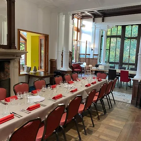 Hostellerie Dispa Hotell