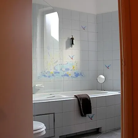 Maison Dispa 3*