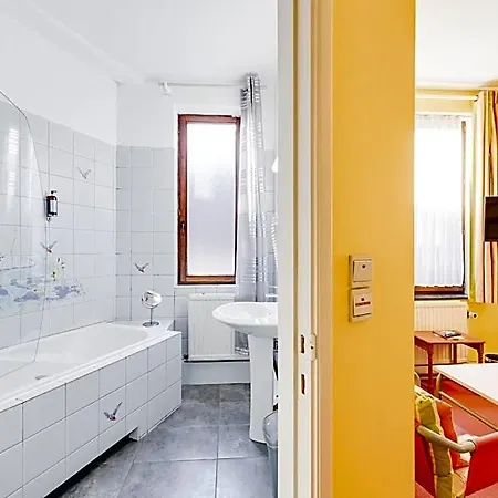 Maison Dispa 3*